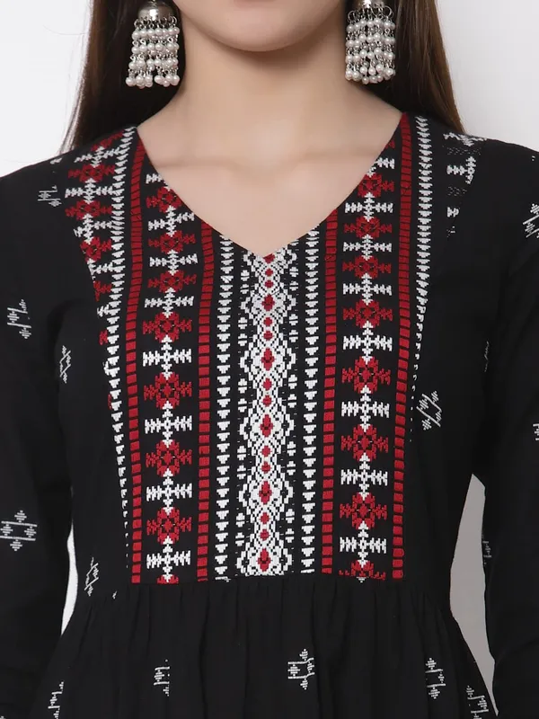 Black_Tiered_Dress_For_Women_Western_A-Line_Embroidery_Maxi_Long_Dresses__Mangalgiri_Cotton_3/4_Sleeves_1_Piece_Dress_For_Ladies
