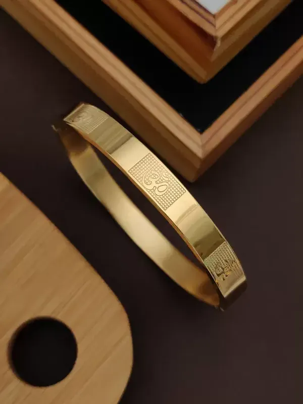 AMAZING_GOLD_PLATED_STAINLESS_STEEL_KADA_FOR_MENS
