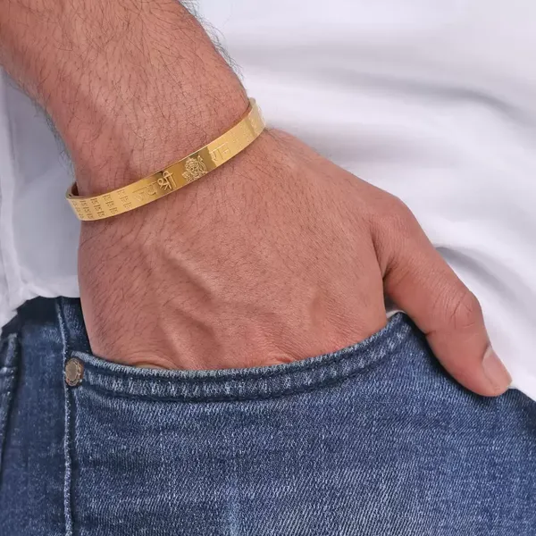AMAZING_SHREE_RAM_GOLD_PLATED_STAINLESS_STEEL_KADA_FOR_MENS
