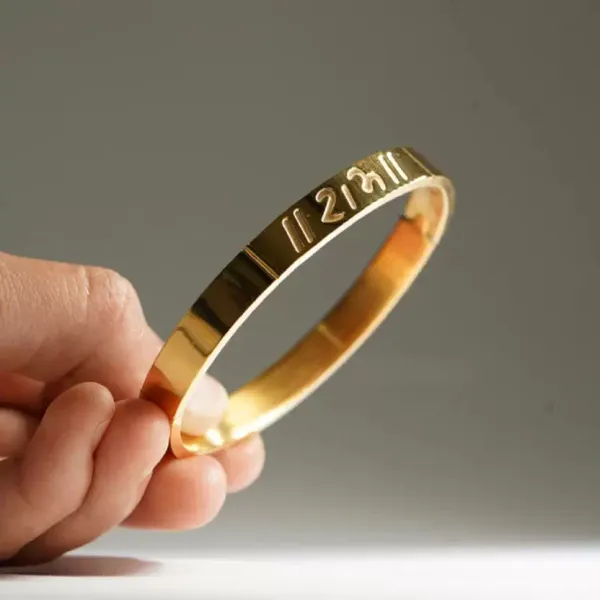 AMAZING_SHREE_RAM_GOLD_PLATED_STAINLESS_STEEL_KADA_FOR_MENS