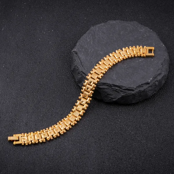 BEAUTIFUL_BRASS_GOLD_CHAIN_AND_GOLD_BRACELET_COMBO_FOR_MENS(PACK_OF_2)