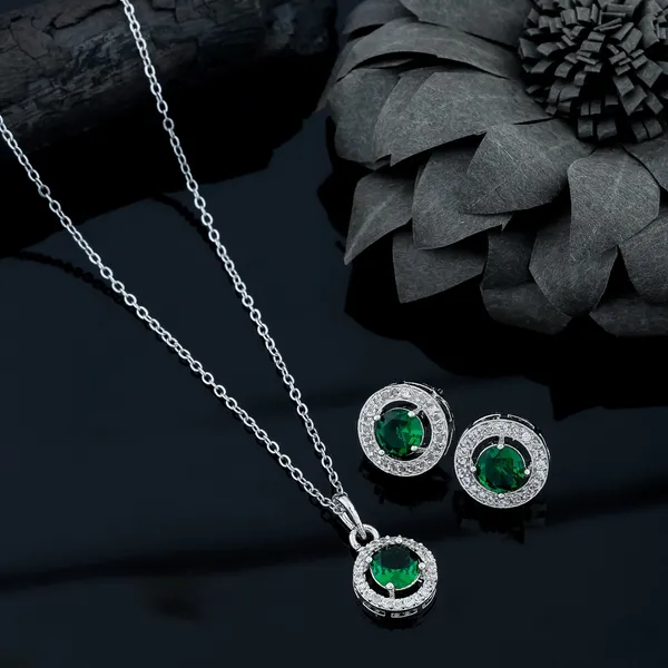 Silver_Chain_and_diamond_pendent_with_Earrings_for_women/girls