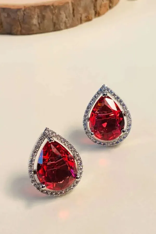 Silver_Teardrop_Gemstone_Studded_Earrings_for_Women
