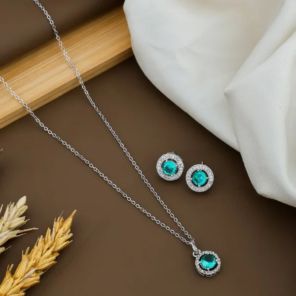 Sterling_Silver_Chain_And_rhinestone_Pendant_With_Earring_set_For_Women/Girls