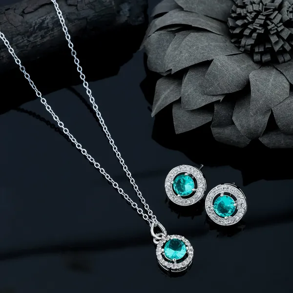 Sterling_Silver_Chain_And_rhinestone_Pendant_With_Earring_set_For_Women/Girls