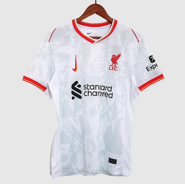 https://cdn-image.blitzshopdeck.in/ShopdeckCatalogue/tr:f-webp,w-600,fo-auto/62a42e46add4b4b9a1218edb/media/Liverpool_Third_Soccer_Jersey_2024_25_CV1LLP4CFG_2024-06-29_1.png__JERSEYKART