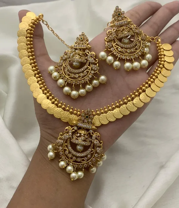 Trendy_ethnic_wear_Necklace_set