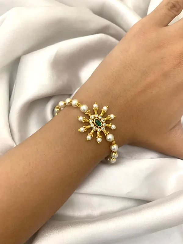 MOHI_ADJUSTABLE_PEARL_BRACELET