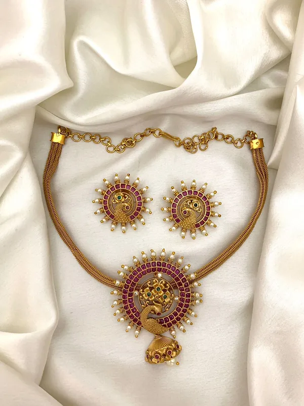 Mara_Antique_Chain_Necklace