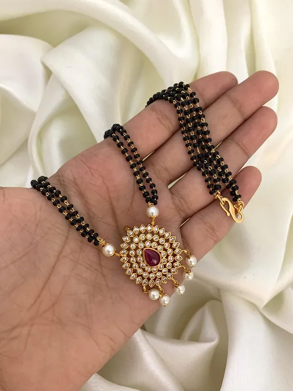 Elegant_Ad_matte__Mangalsutra_set