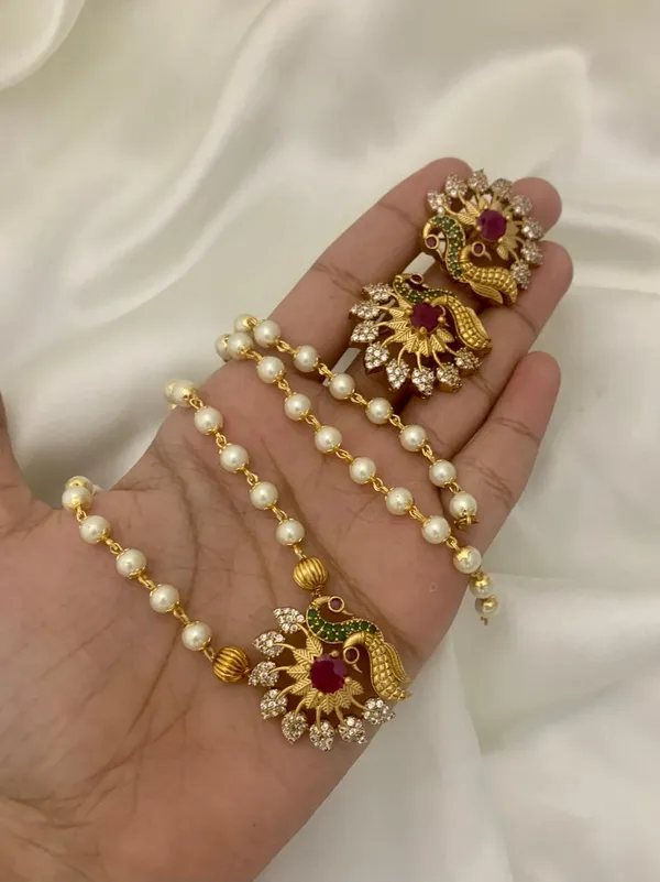 MEHEK___PEARL_STRING_NECKLACE_SET