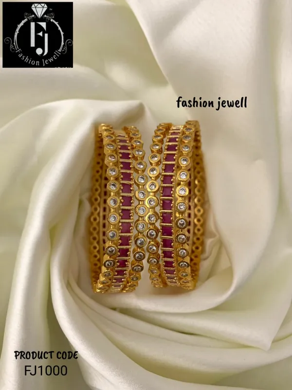 PRISHA_ANTIQUE_BANGLES_(_SET_OF_6_PCS_)