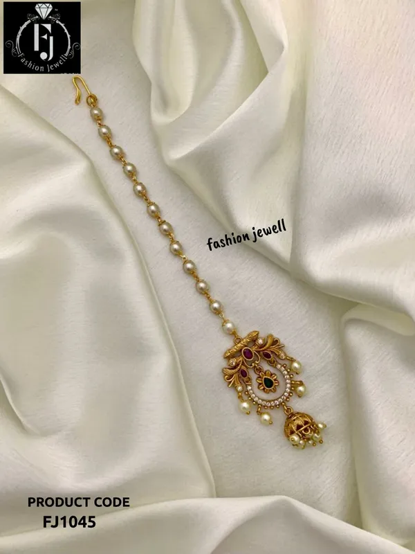 TIA_ANTIQUE_MAANG_TIKKA