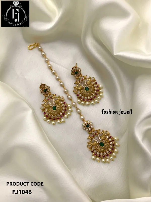 IRA_MAANG_TIKKA_WIH_EARRING