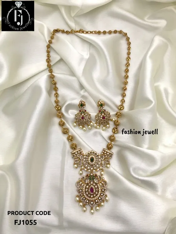 YAAVI_ANTIQUE_NECKLACE