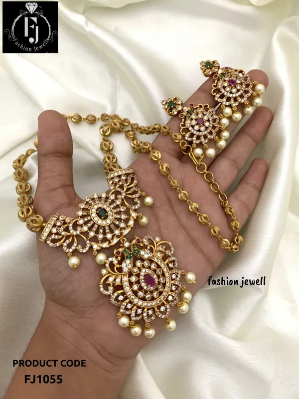 YAAVI_ANTIQUE_NECKLACE