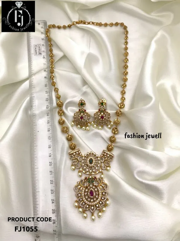 YAAVI_ANTIQUE_NECKLACE