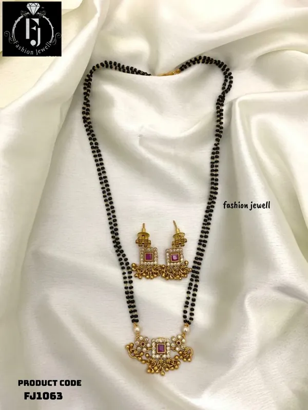 SIYA_GHUNGROO_MANGALSUTRA_SET