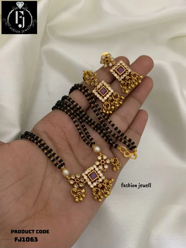 SIYA_GHUNGROO_MANGALSUTRA_SET