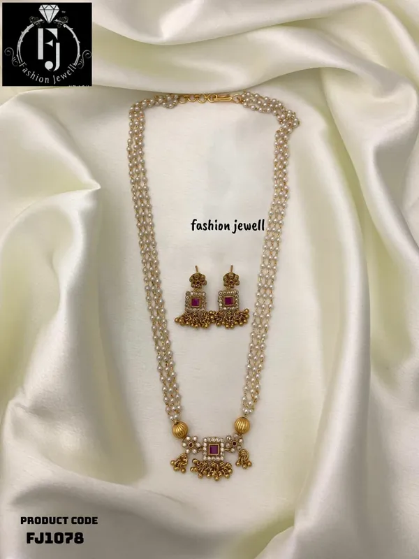 KIYA_AD_MATTE_NECKLACE_SET