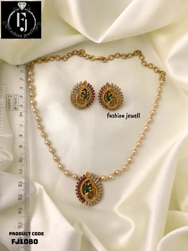 LIRA_ANTIQUE_NECKLACE_SET