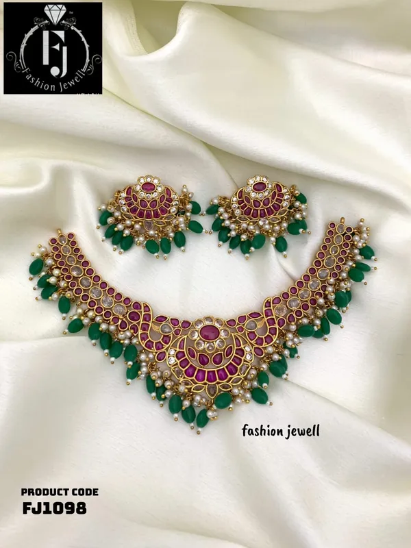 SMAIRA_ANTIQUE_NECKLACE