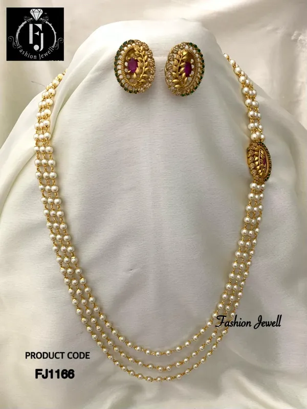 Banita_Layered__Necklace