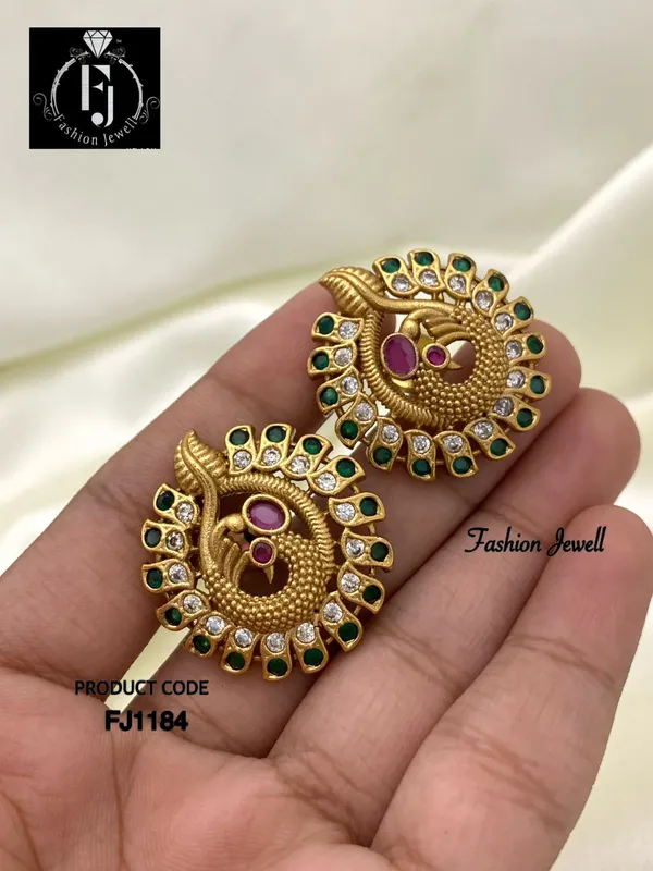Bloom_Minimal_CZ_Stud_Earrings
