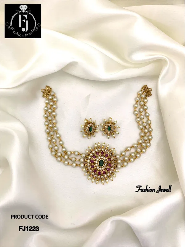 SHIFA_ELEGANT_CHOKER_SET