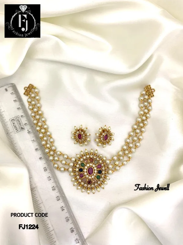 MIFA_ELEGANT_CHOKER_SET