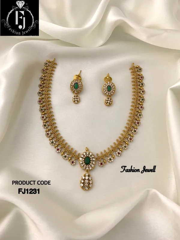 AAINA_ANTIQUE_NECKLACE_SET