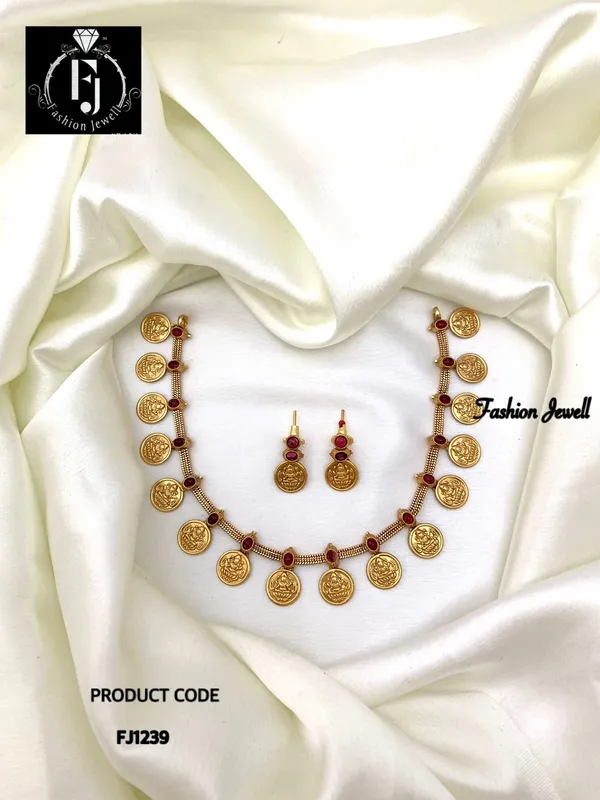 PURVI_ANTIQUE_NECKLACE