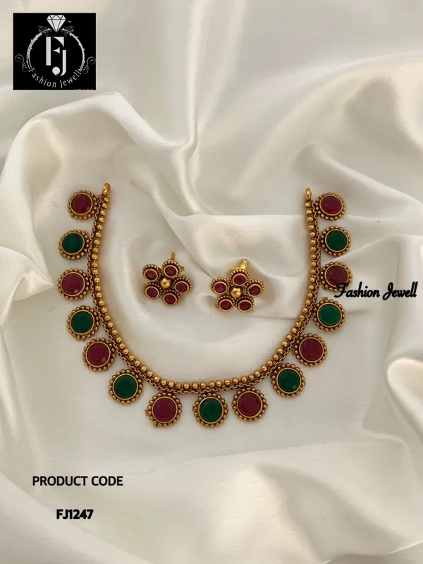 RITI_ANTIQUE_NECKLACE_SET