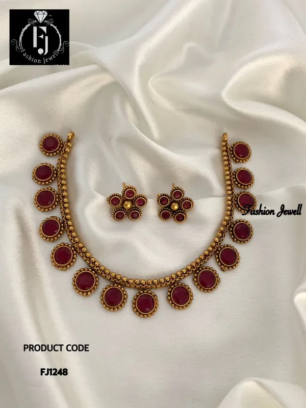 RITI_ANTIQUE_NECKLACE_SET