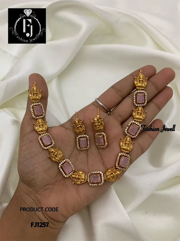 PANCHI_ANTIQUE_LAKSHMI_NECKLACE_SET