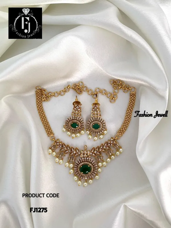 ZAINA_AD_MATTE_NECKLACE_SET
