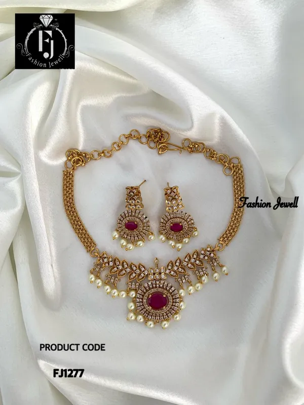 ZAINA_AD_MATTE_NECKLACE_SET