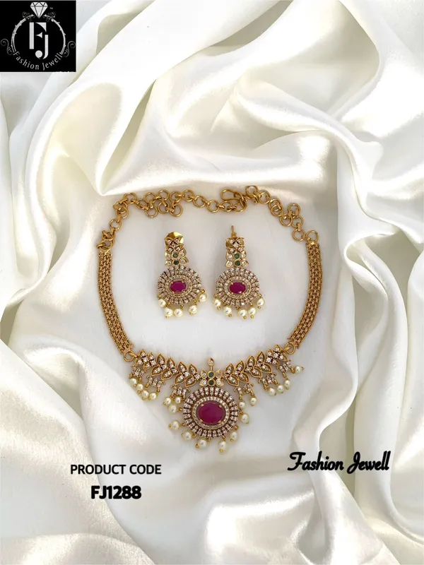 ZAINA_AD_MATTE_NECKLACE_SET