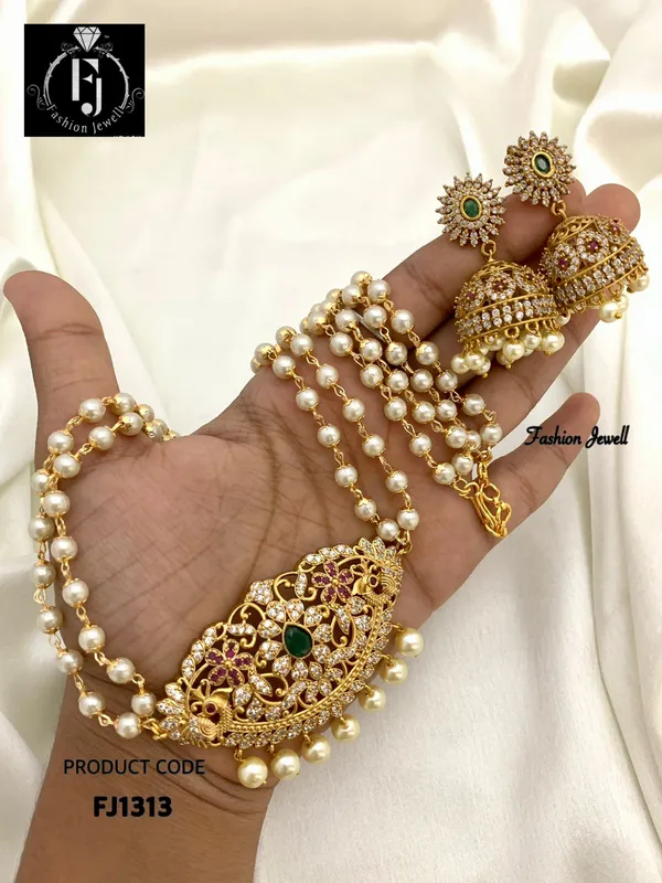 INAYA_AD_MATTE_LONG_NECKLACE_WITH_EARRING