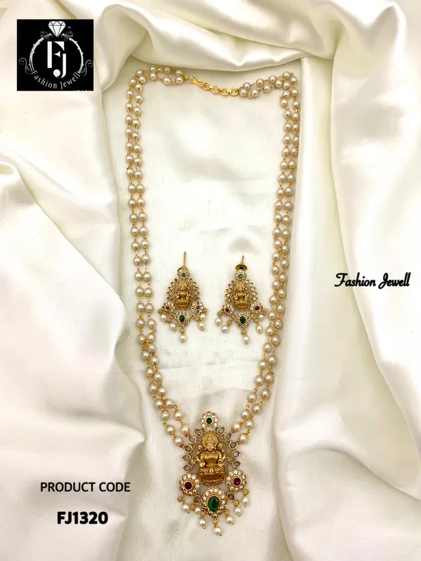 GIVA_LAKSHMI_LONG_NECKLACE_WITH_EARRING