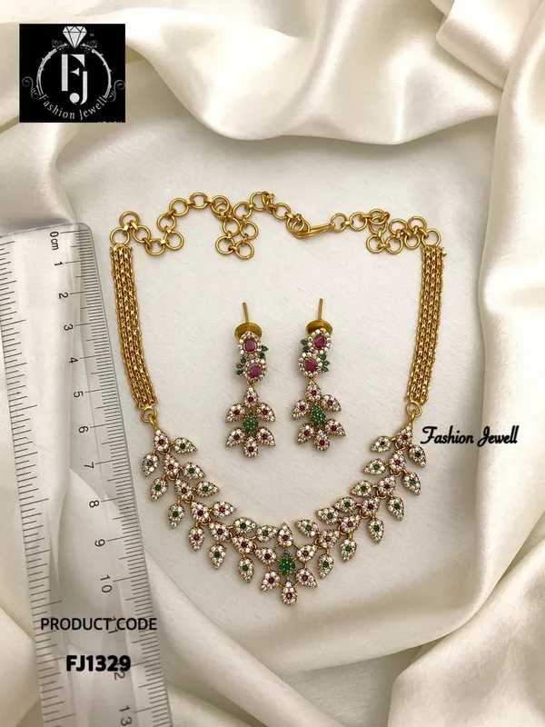 SAINA_NAKSHATRA_LEAF_PENDANT_CHAIN_SET