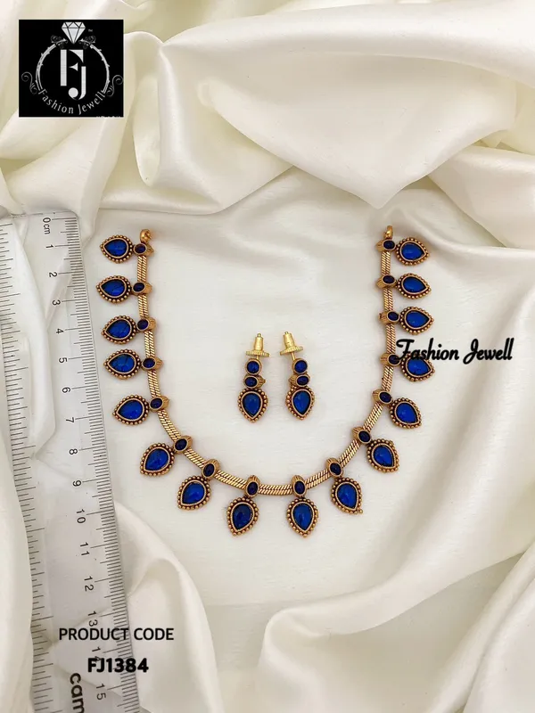 Romily_Matte_antique_Necklace_set