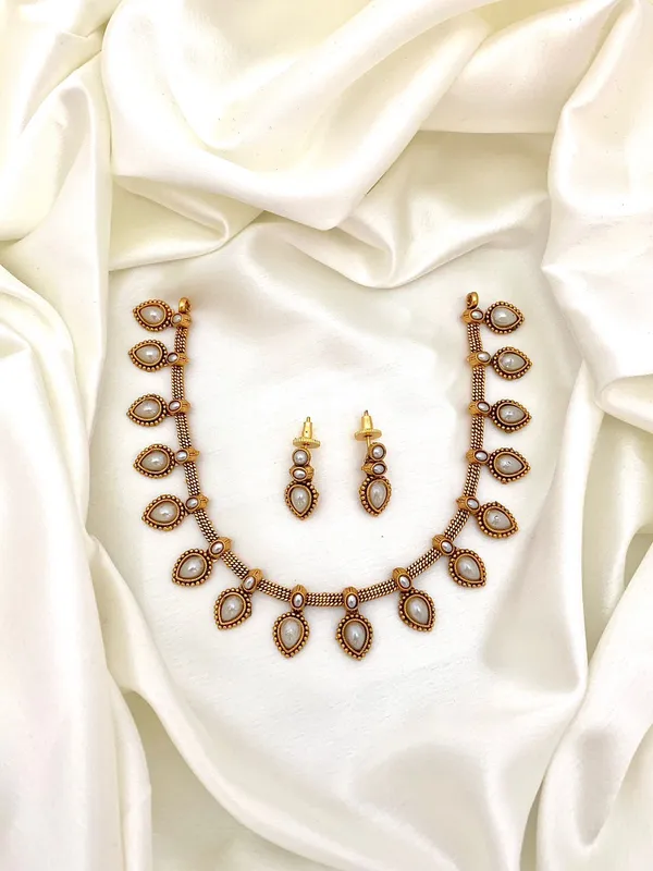 Romily_Matte_antique_Necklace_set