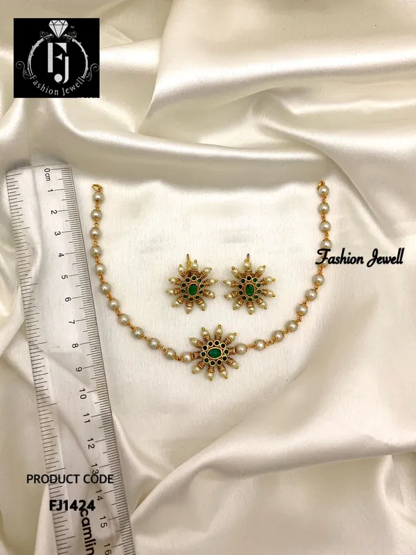 KAVIRA_ANTIQUE_CHOKER_SET