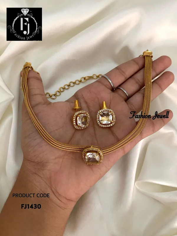 Rosemary_Antique_Chain_Set