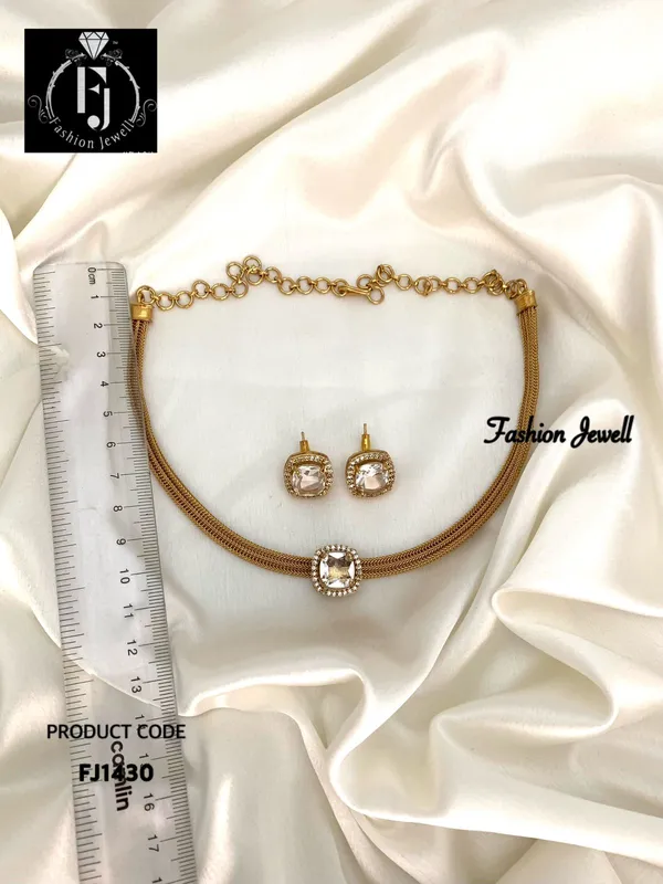 Rosemary_Antique_Chain_Set