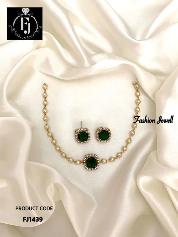 Rosemary_Antique__Choker_Set