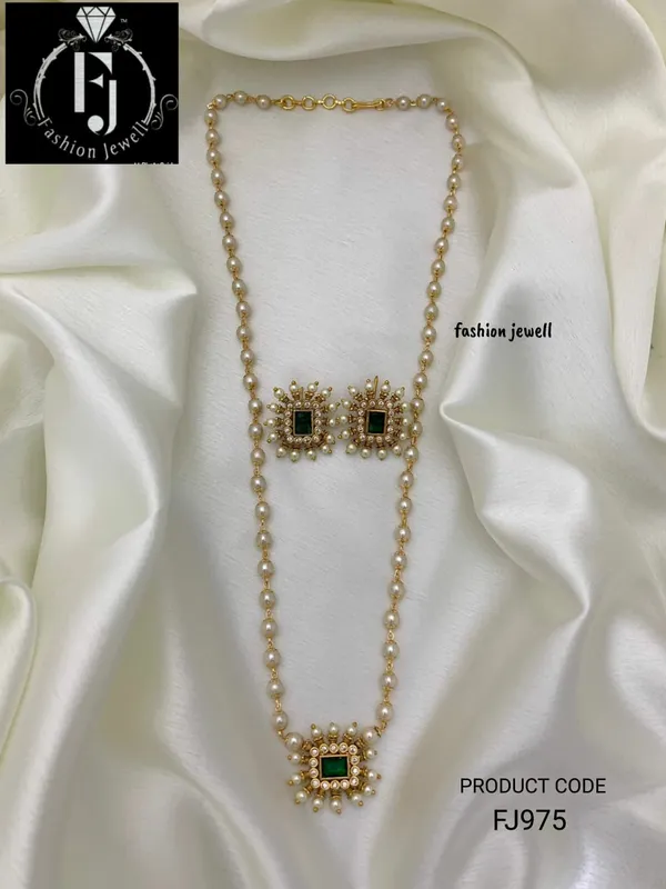 DYNA_PEARL_STRING_NECKLACE_SET
