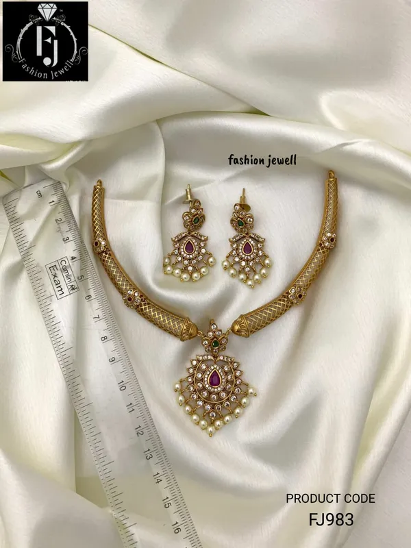 NERISSA_ANTIQUE_HASLI_NECKLACE_SET