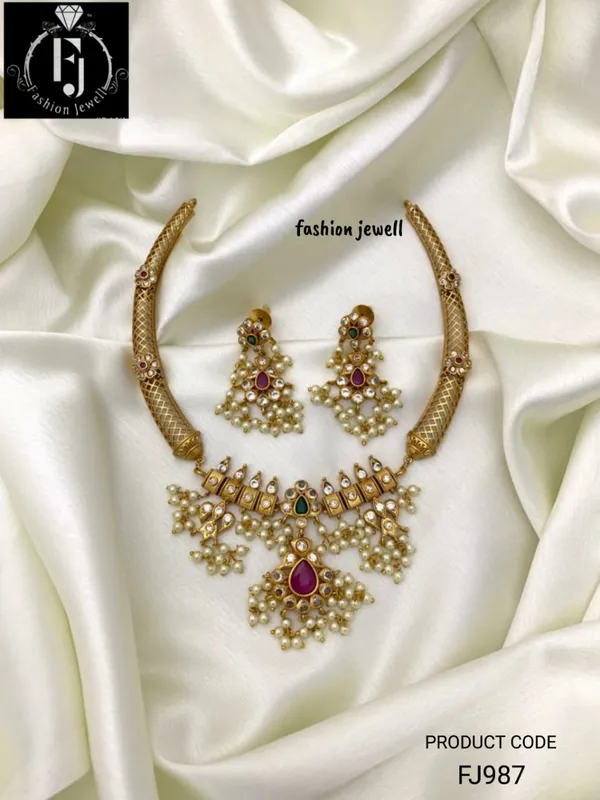 MANJULA_GUTTAPUSSALU_HASLI_SET
